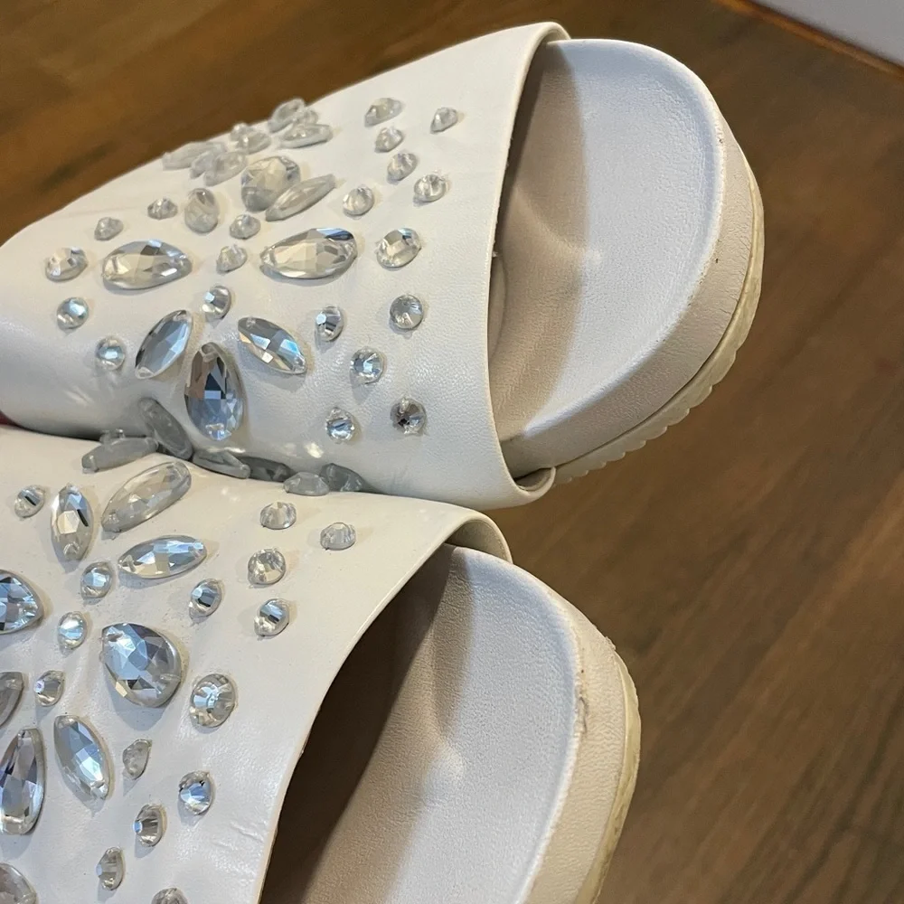 Tory Burch Brae Slides Silver Embellishment Napa Leather Women’s 8.5